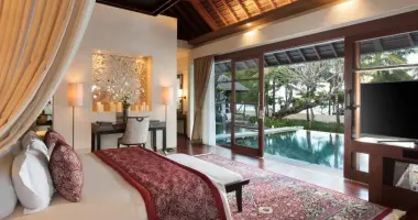 Royal Villa (1BR Villa)